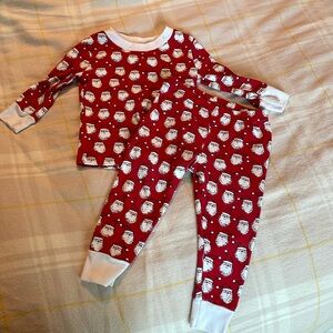 Kissy kissy Santa pjs